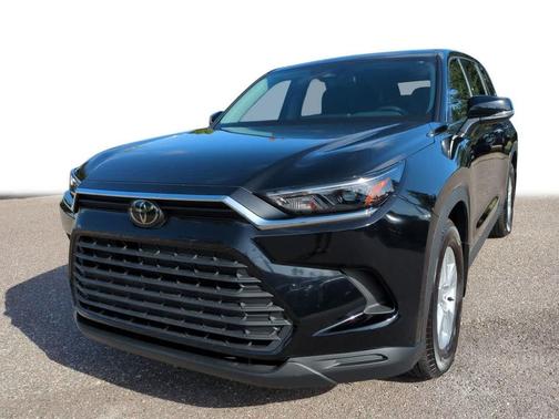 2025 Toyota Highlander Hybrid LE