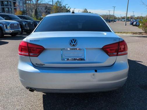 2013 Volkswagen Passat 2.5 SE