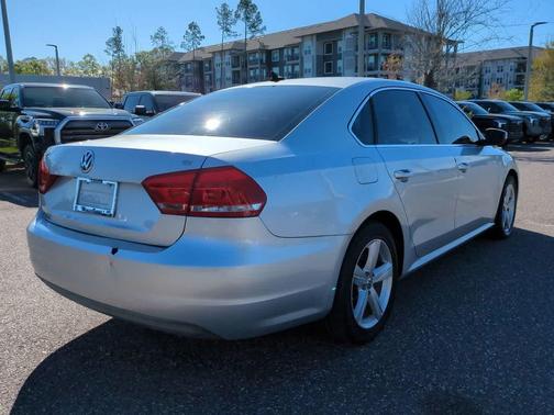 2013 Volkswagen Passat 2.5 SE