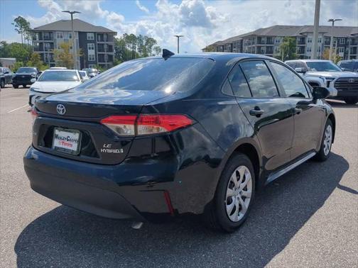 2025 Toyota Corolla Hybrid LE