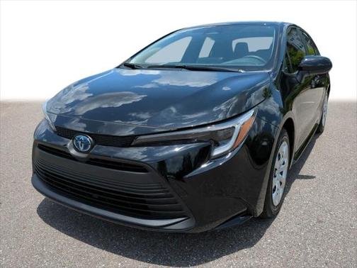 2025 Toyota Corolla Hybrid LE
