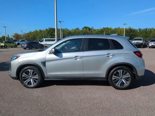 2024 Mitsubishi Outlander Sport SE