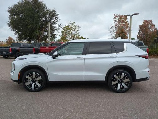 2025 Mitsubishi Outlander SE 2.5 2WD