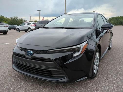 2025 Toyota Corolla Hybrid LE