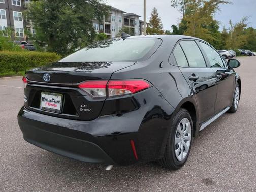 2025 Toyota Corolla Hybrid LE