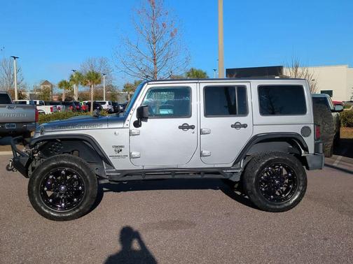 2017 Jeep Wrangler Unlimited Smoky Mountain 4x4