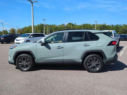 2023 Toyota RAV4 Hybrid XLE Premium