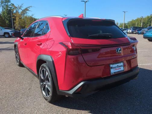 2020 Lexus UX 200 Base