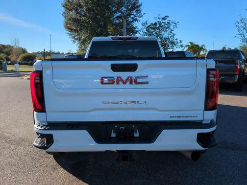 2024 GMC Sierra 3500 Denali