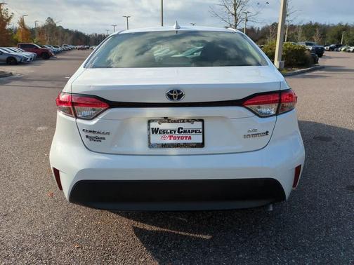 2023 Toyota Corolla Hybrid XLE