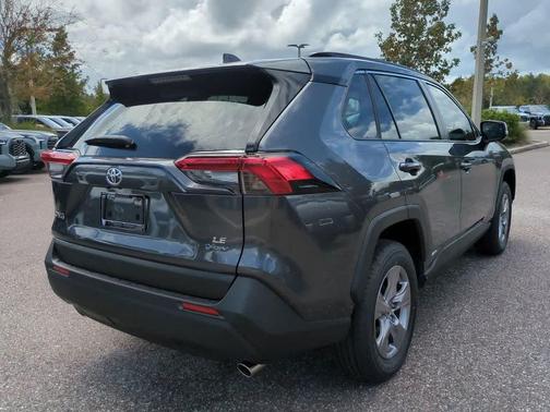 2025 Toyota RAV4 Hybrid LE