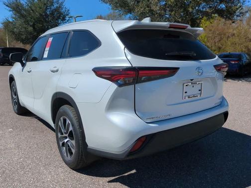 2026 Toyota Highlander XLE