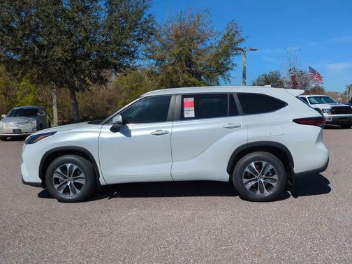 2026 Toyota Highlander XLE
