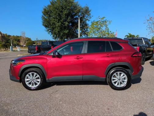 2025 Toyota Corolla Cross LE