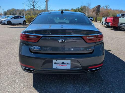 2019 Kia Cadenza Limited