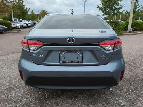 2025 Toyota Corolla Hybrid SE