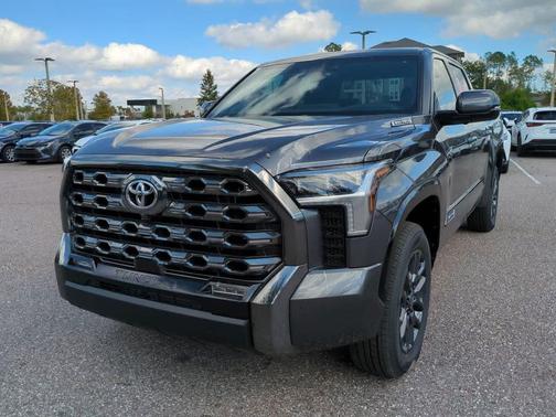 2026 Toyota Tundra Hybrid Platinum