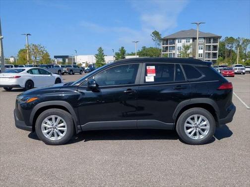 2025 Toyota Corolla Cross LE