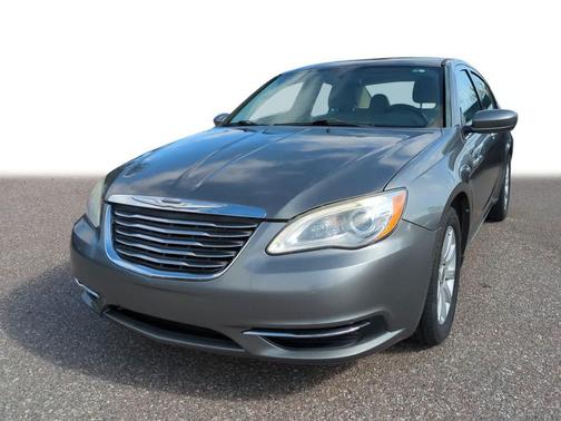 2013 Chrysler 200 Touring