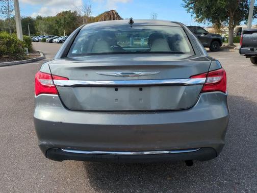 2013 Chrysler 200 Touring