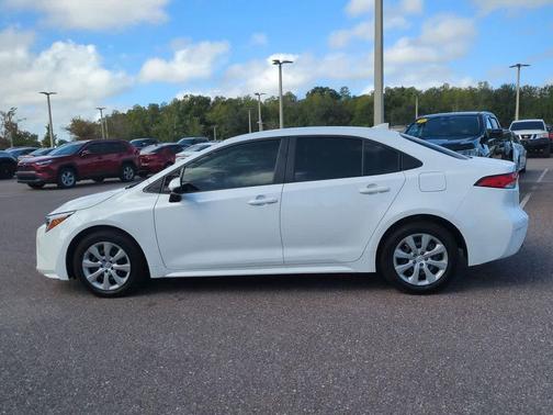 2025 Toyota Corolla Hybrid LE