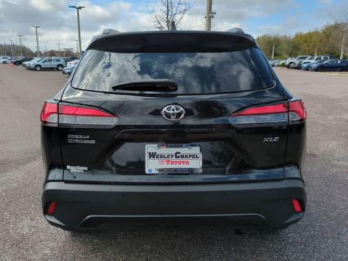 2022 Toyota Corolla Cross XLE