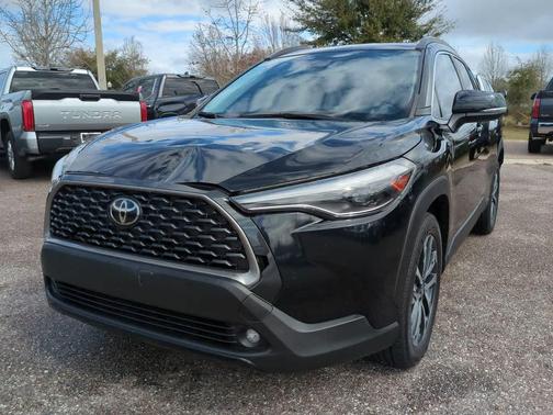 2022 Toyota Corolla Cross XLE