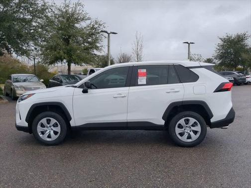 2025 Toyota RAV4 LE