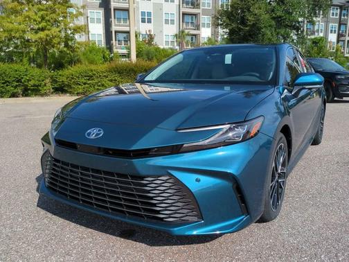 2025 Toyota Camry XLE