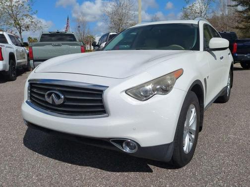 2014 INFINITI QX70 Base