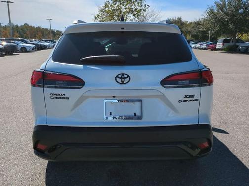 2026 Toyota Corolla Hybrid SE