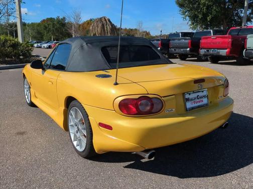 2002 Mazda MX-5 Miata 