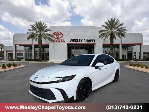 Ice Cap 2025 Toyota Camry SE