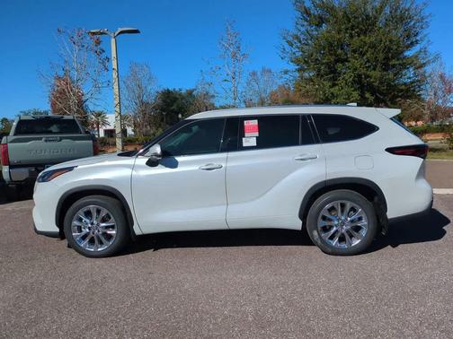 2026 Toyota Highlander Limited