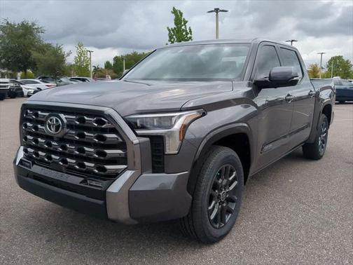 2025 Toyota Tundra Hybrid Platinum