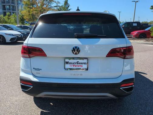 2024 Volkswagen Taos 1.5T SE