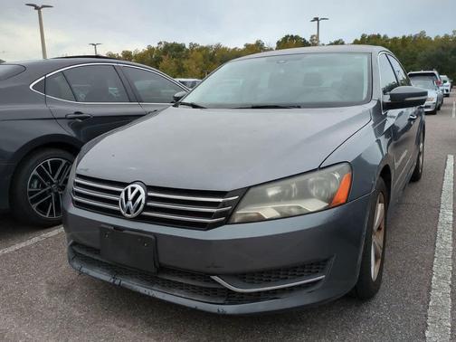 2013 Volkswagen Passat 2.5 SE