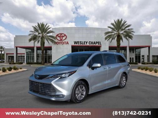 Celestial Silver Metallic 2021 Toyota Sienna XLE 8 Passenger