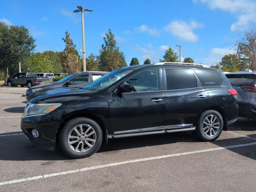 2016 Nissan Pathfinder SL