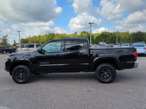 2022 Toyota Tacoma SR5