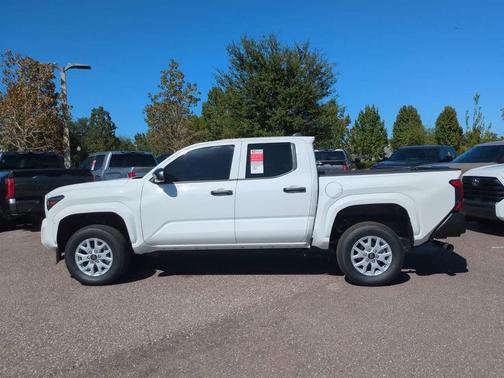 2025 Toyota Tacoma SR