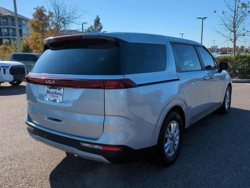 2022 Kia Carnival LXS