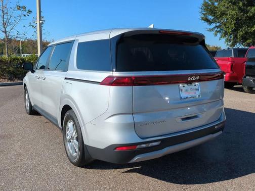 2022 Kia Carnival LXS