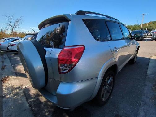 2008 Toyota RAV4 Sport