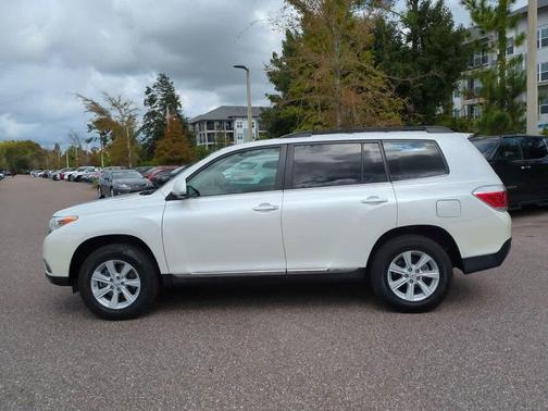 2013 Toyota Highlander SE
