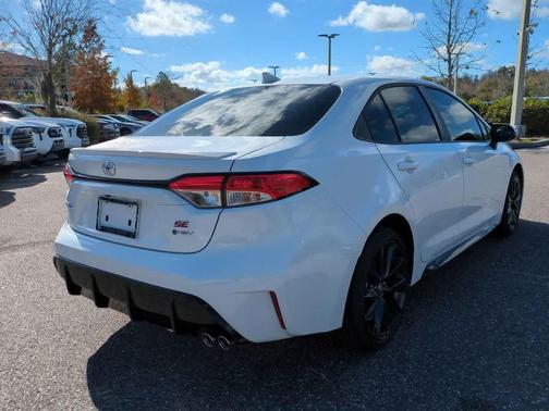 2026 Toyota Corolla Hybrid SE
