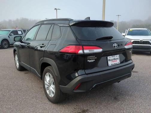 2025 Toyota Corolla Cross LE