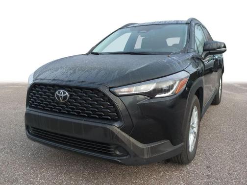 2025 Toyota Corolla Cross LE