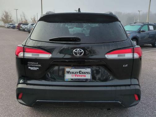 2025 Toyota Corolla Cross LE