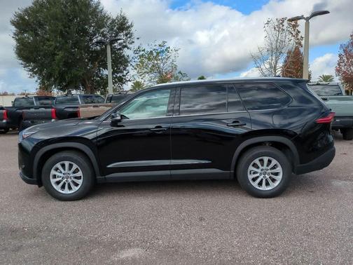 2025 Toyota Grand Highlander XLE